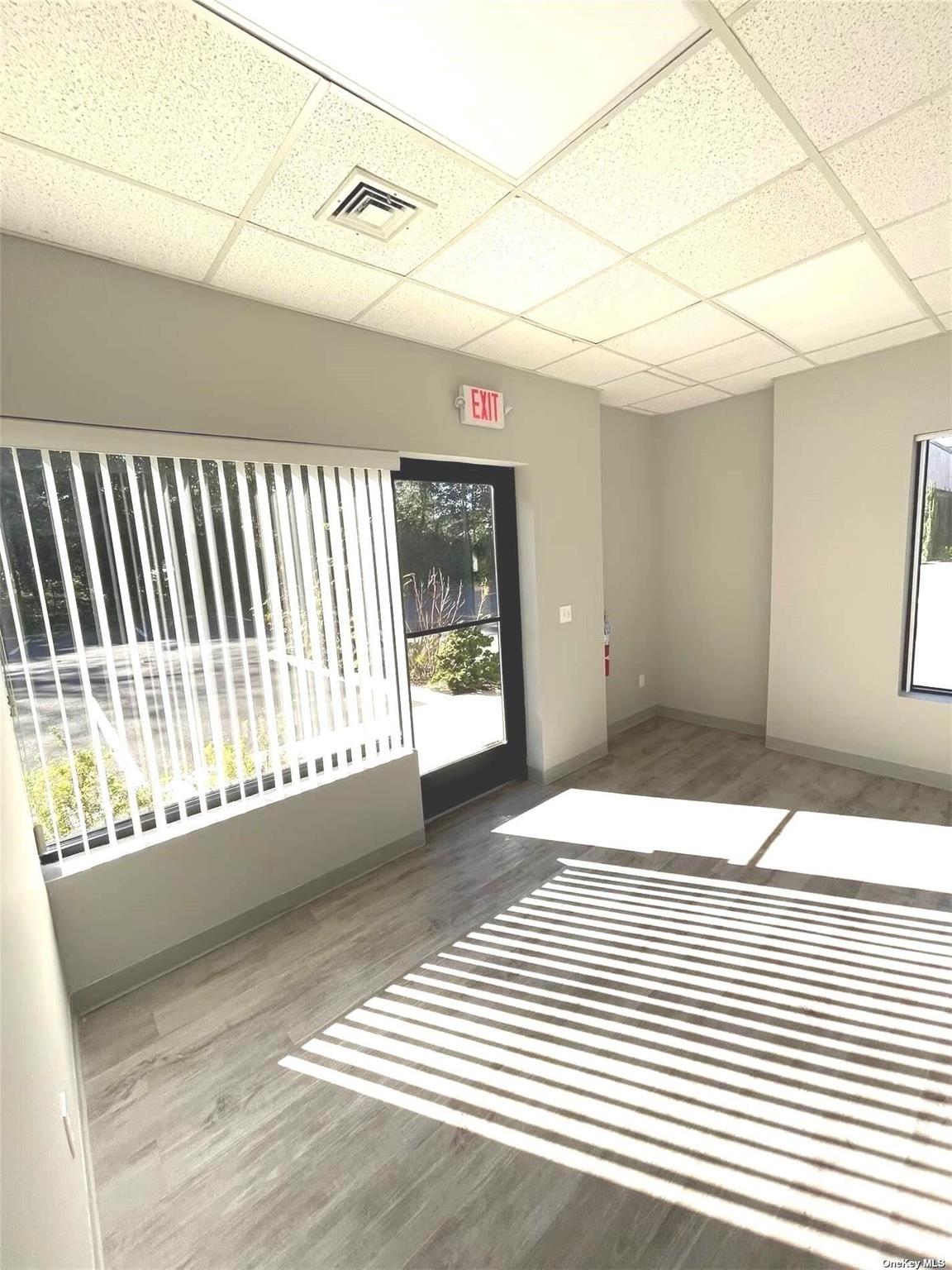 #14 photo, 189 Route 25/Main Road, サフォーク郡 Riverhead , NY 11901