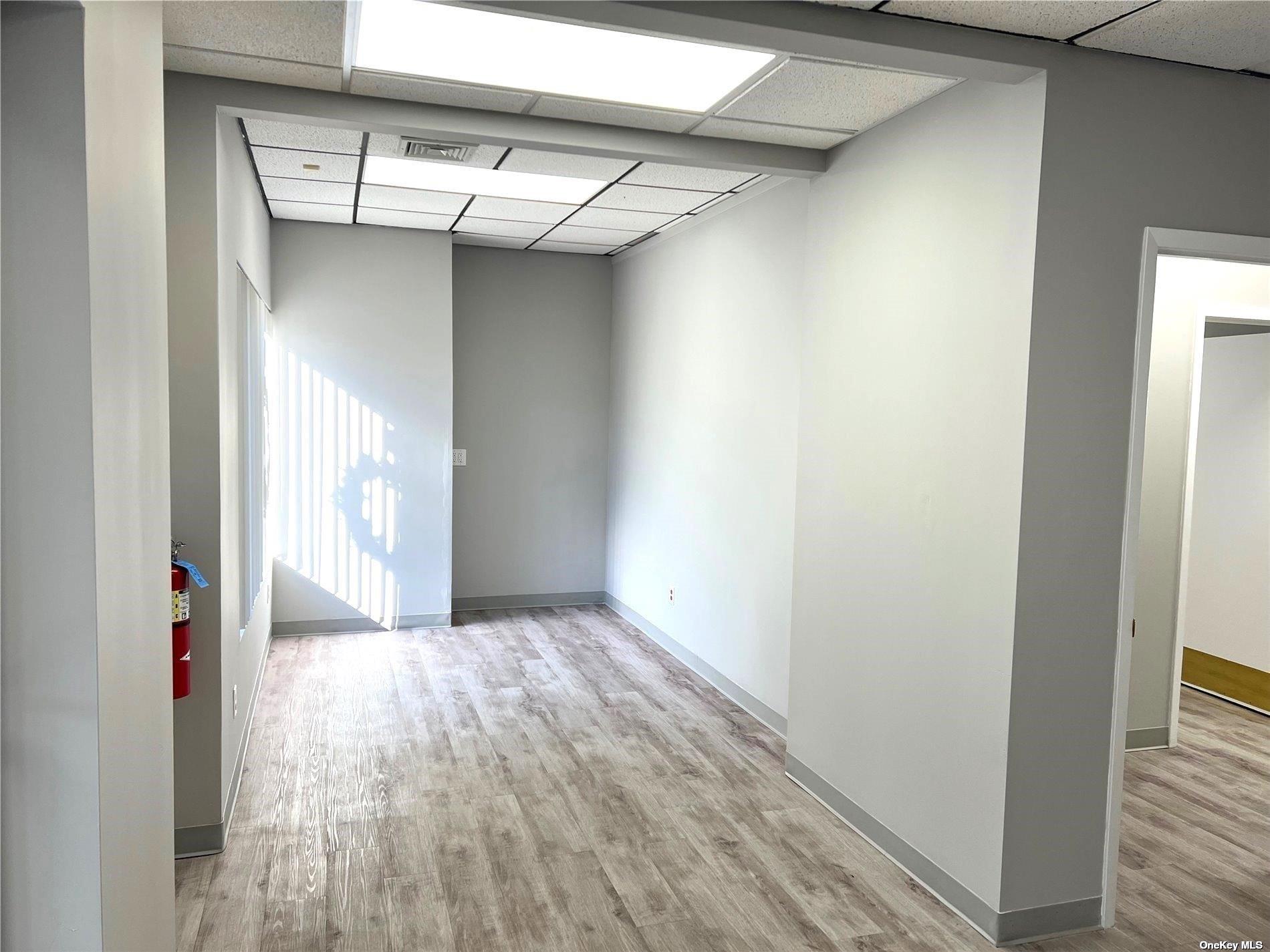 #17 photo, 189 Route 25/Main Road, サフォーク郡 Riverhead , NY 11901