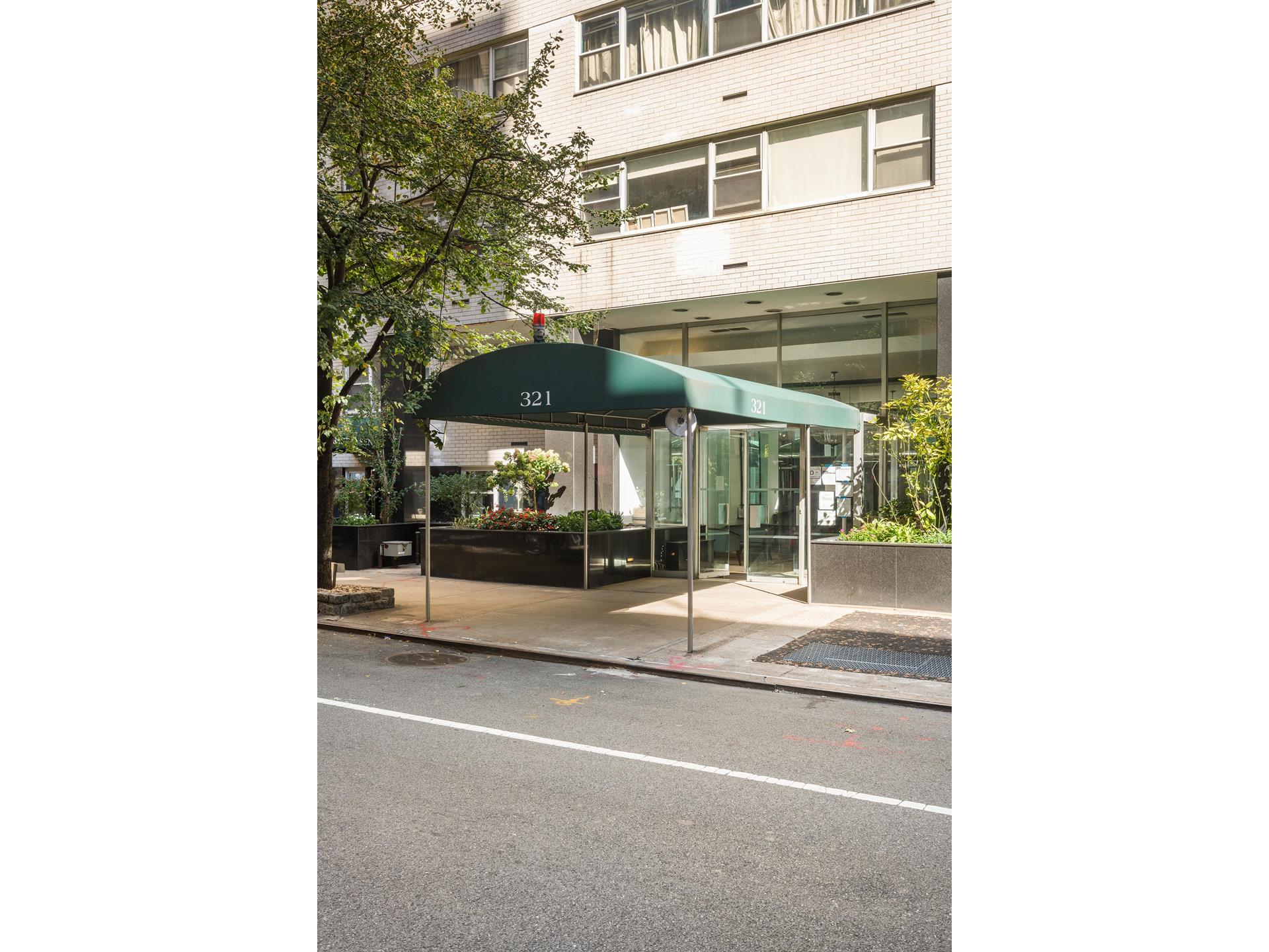 #1 photo, 321 E 48TH Street, Turtle Bay , NY 10017