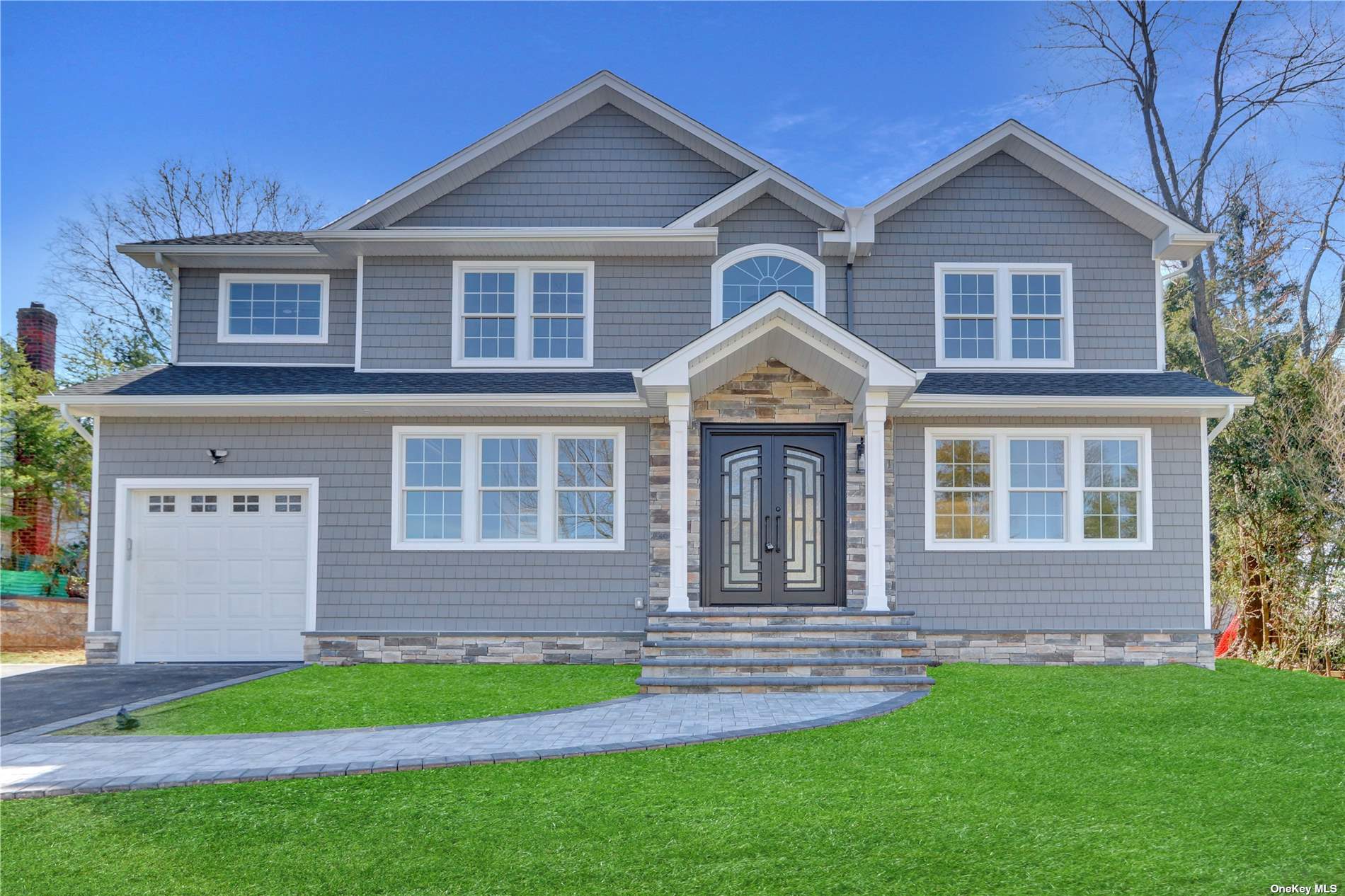 #1 photo, 19 Lark Avenue, ナッソー郡 Old Bethpage , NY 11804