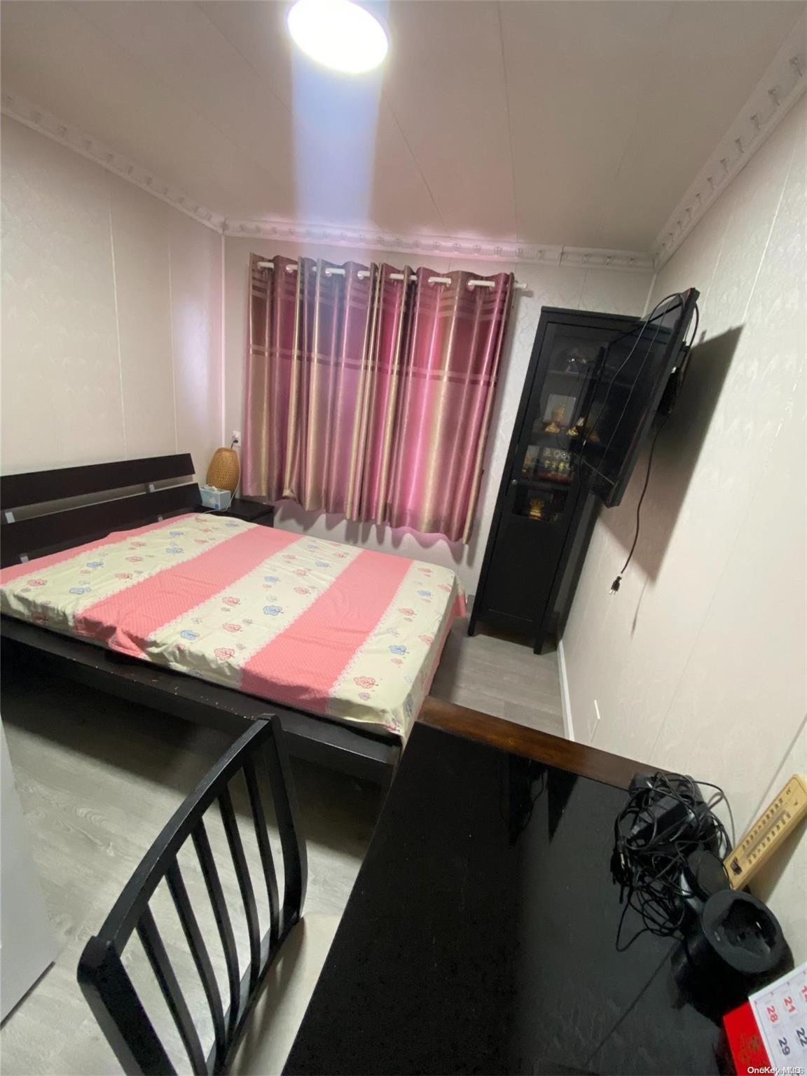 #5 photo, 54-25 152nd Street, 法拉盛 Flushing , NY 11355