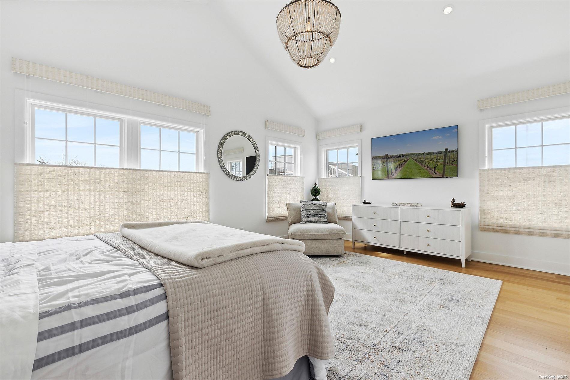 #15 photo, 68 Foster Avenue, サフォーク郡 Hampton Bays , NY 11946