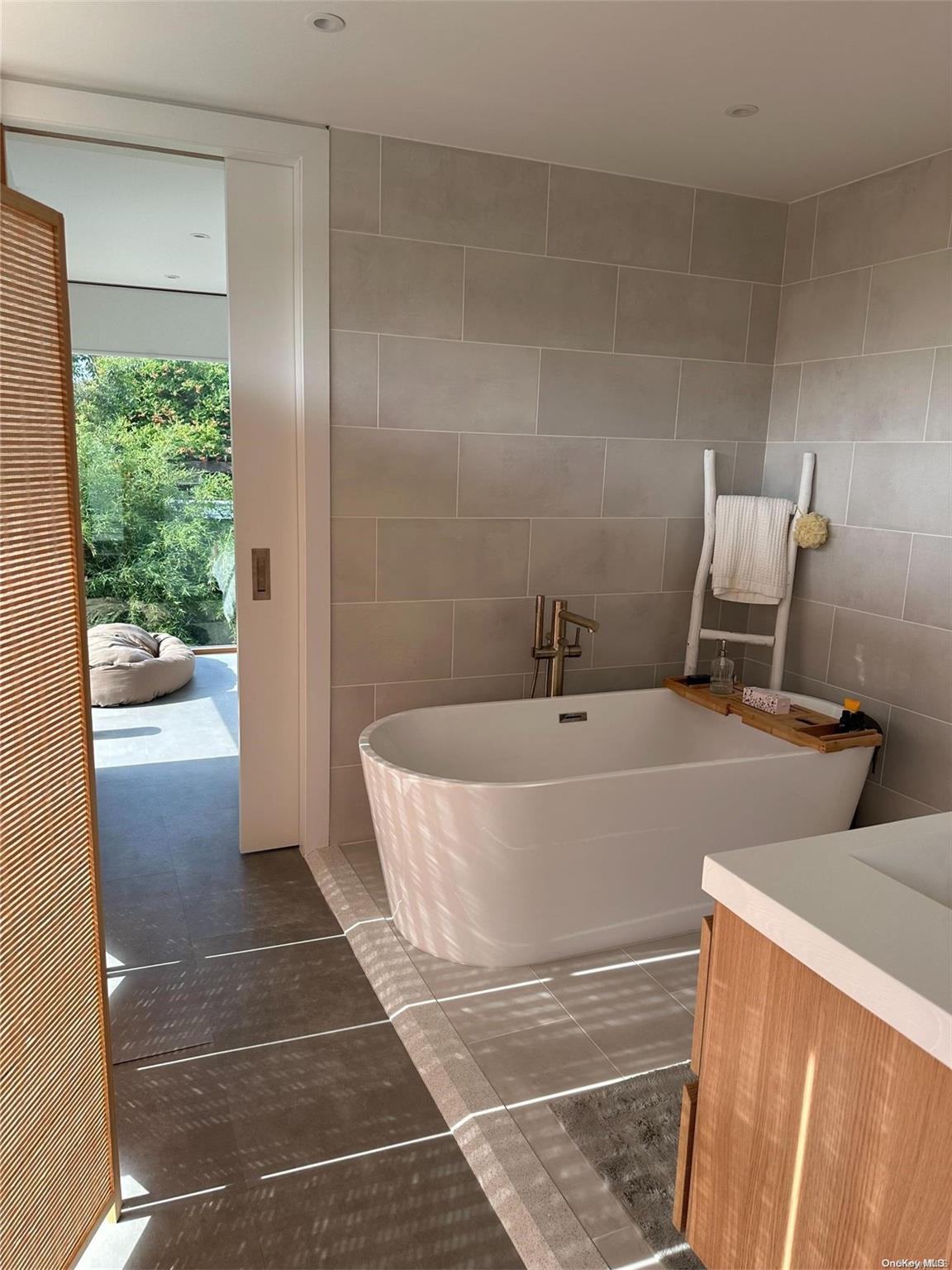 #9 photo, 25 Sloop Walk, Ocean Beach , NY 11770