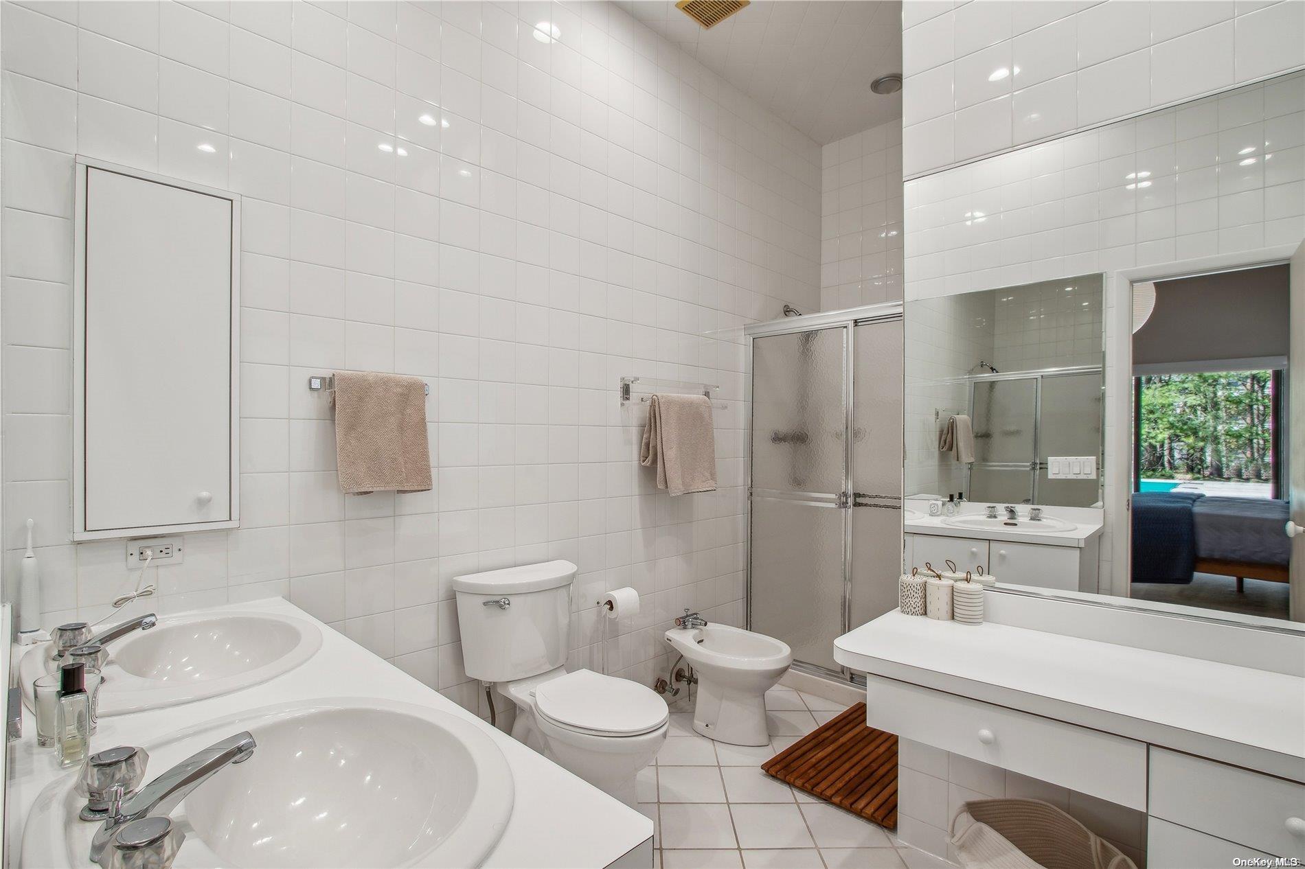 #12 photo, 8 Deer Path, सफ़ोक काउंटी Quogue , NY 11959