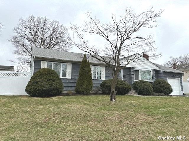 #1 photo, 24 Oxford Street, Lindenhurst , NY 11757