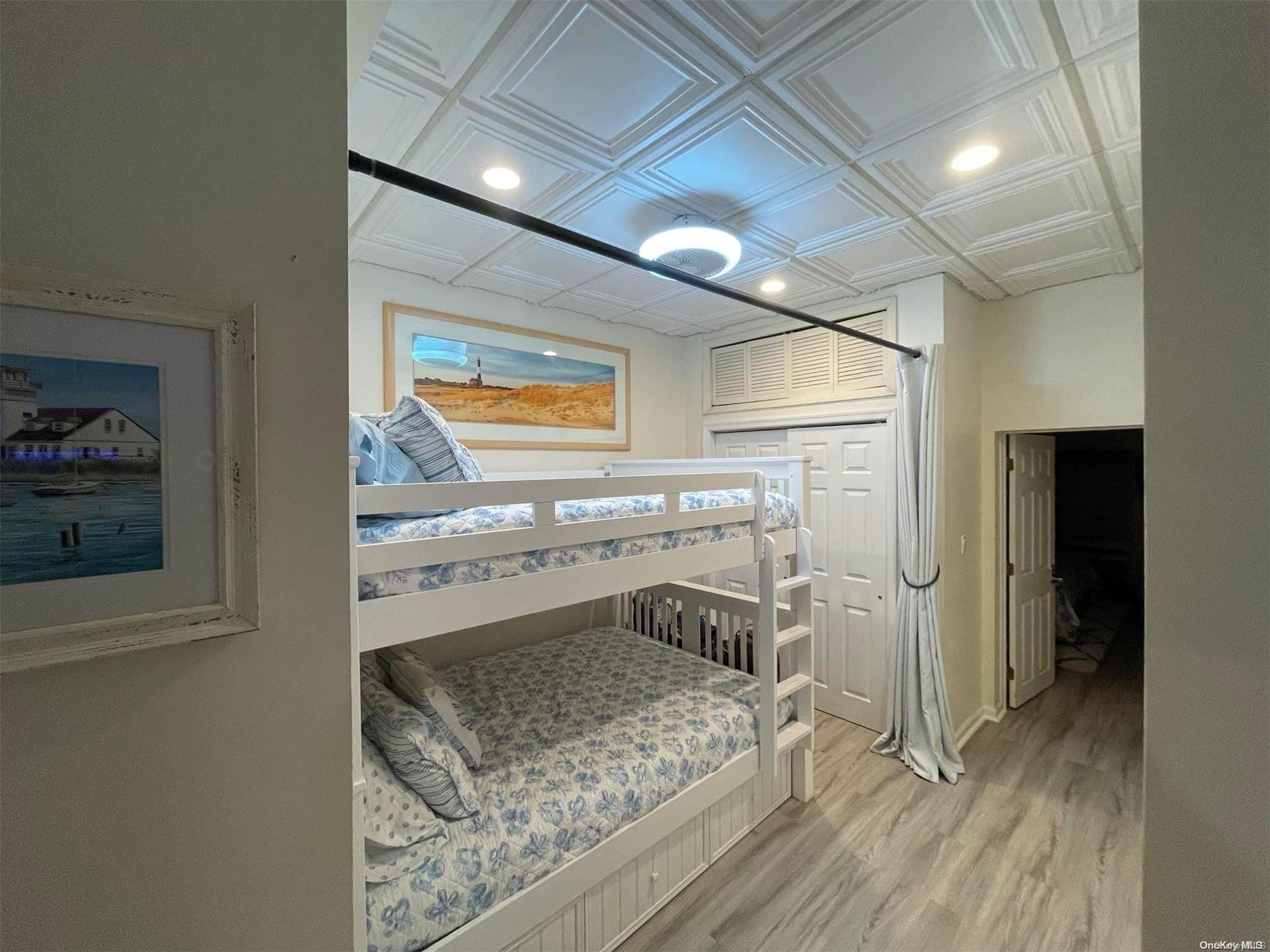 #5 photo, 7 Dehnhoff Walk, Ocean Beach , NY 11770