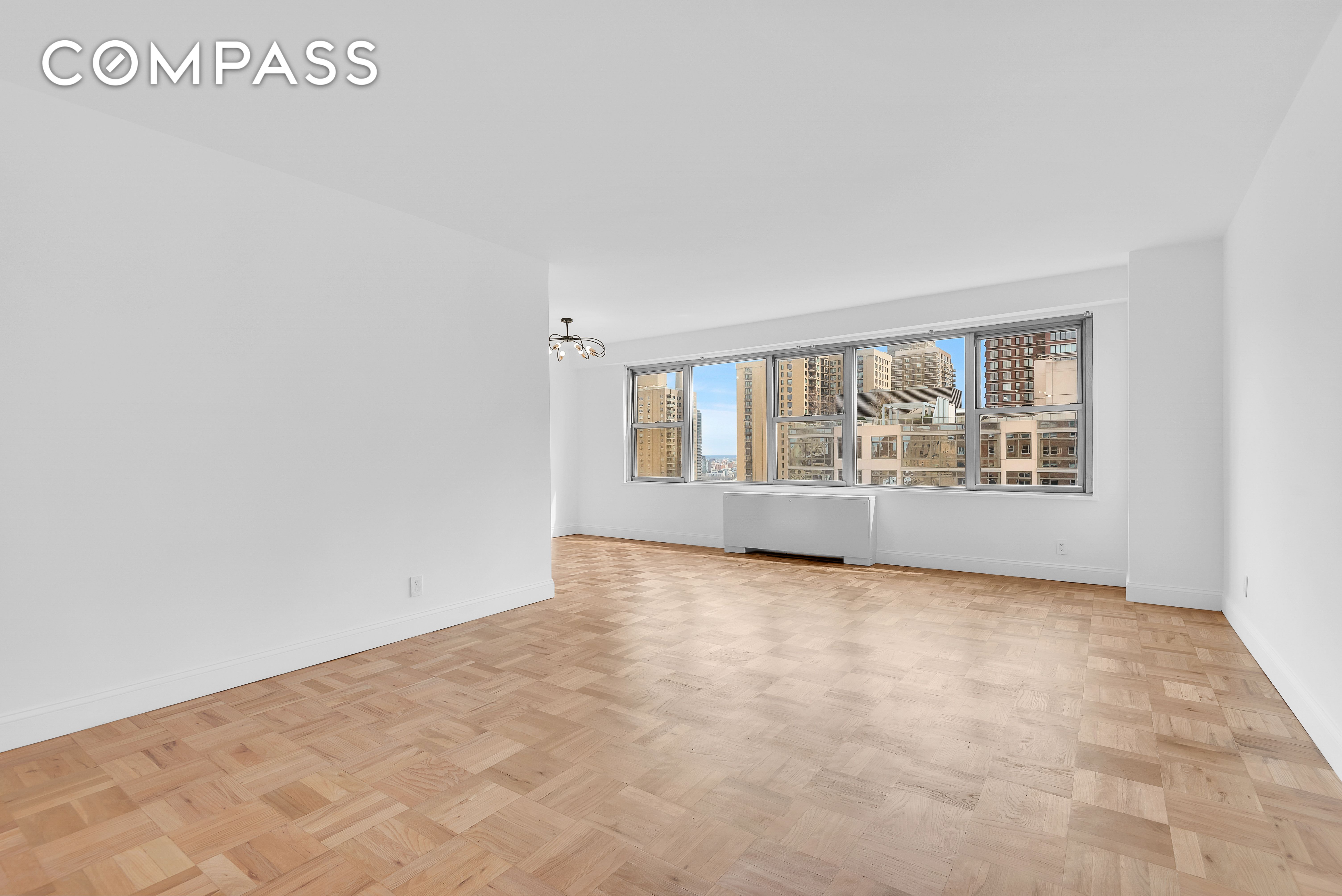 #1 photo, 360 E 72nd Street, Lenox Hill , NY 10021