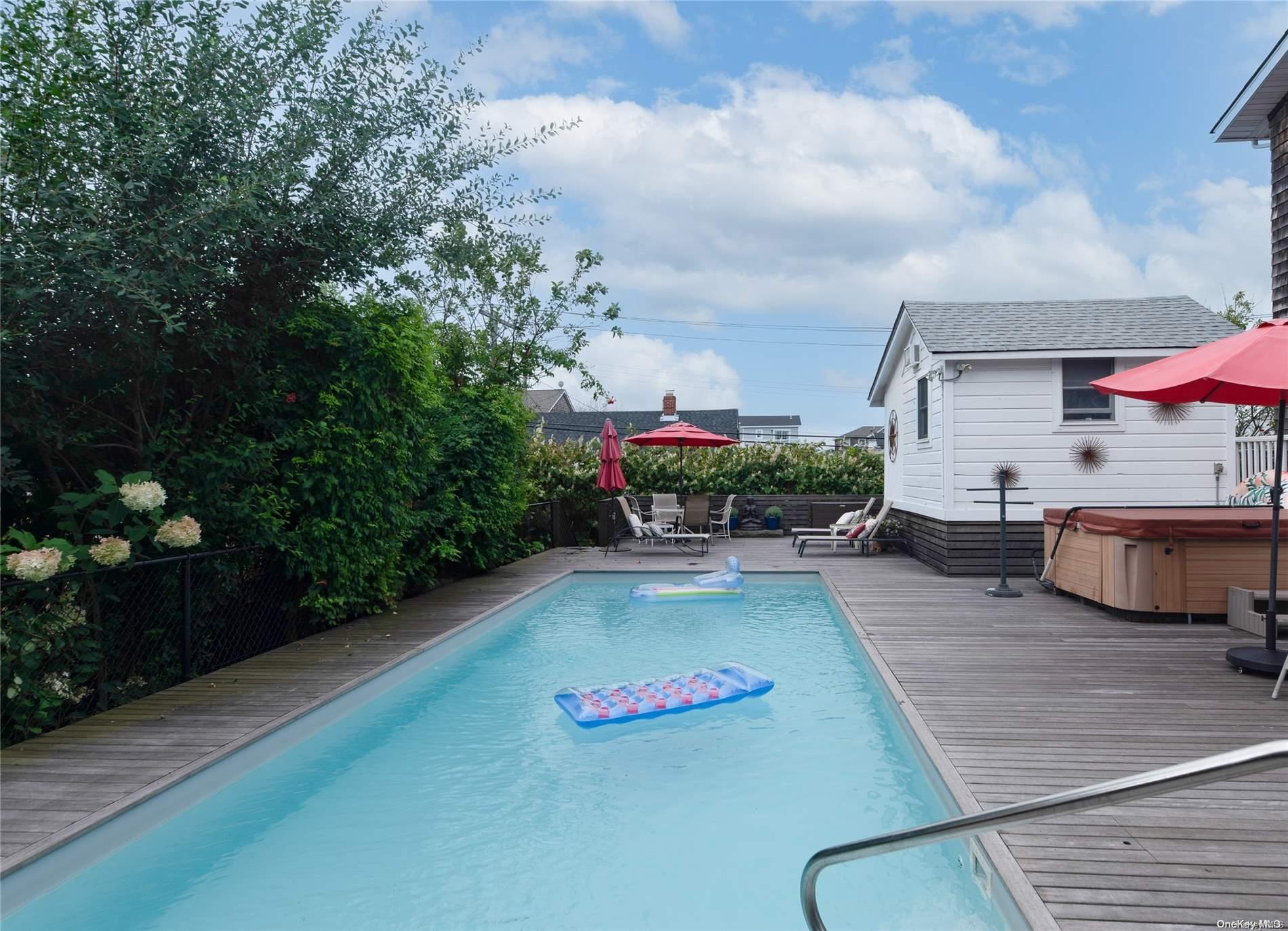 #2 photo, 653 Ocean Breeze, Ocean Beach , NY 11770