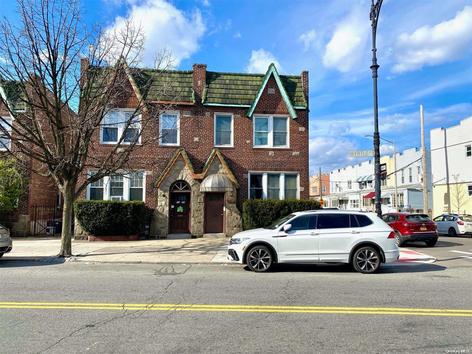 #19 photo, 71-47 Myrtle Avenue, কুইন্‌স Glendale , NY 11385