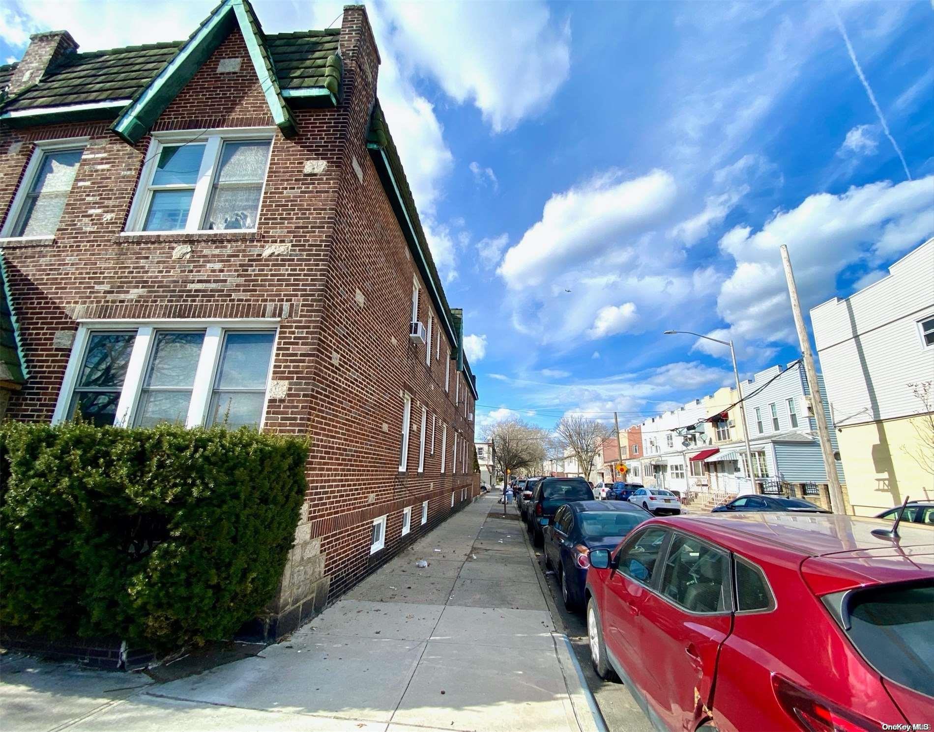 #20 photo, 71-47 Myrtle Avenue, কুইন্‌স Glendale , NY 11385