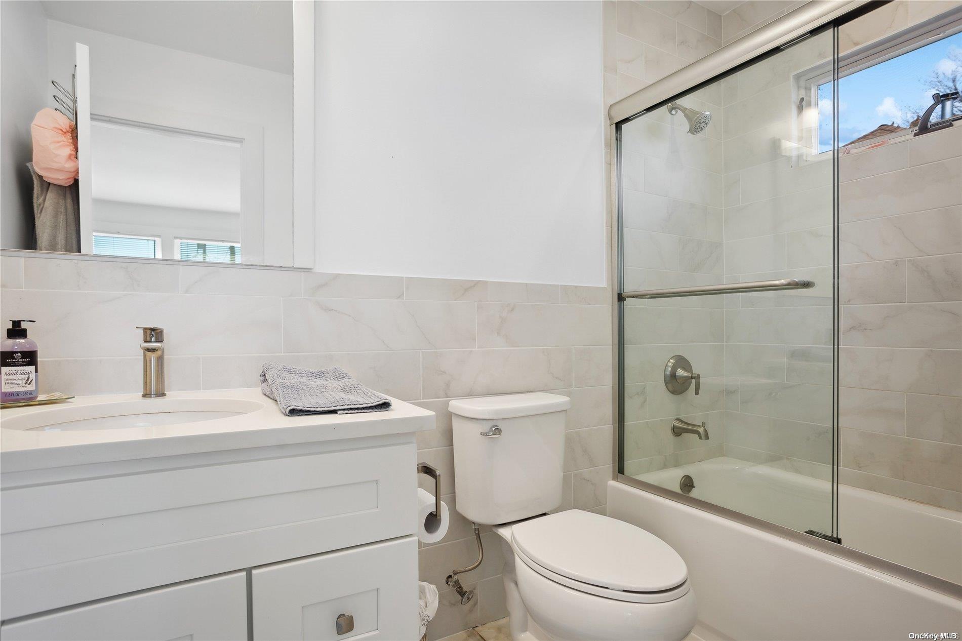 #17 photo, 66 Library Avenue, サフォーク郡 Westhampton Beach , NY 11978