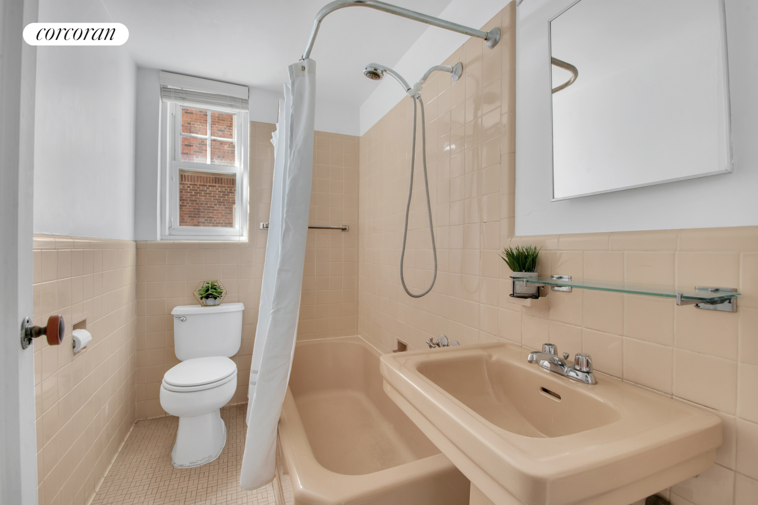 #13 photo, 120 CABRINI Boulevard, マンハッタン Hudson Heights , NY 10033