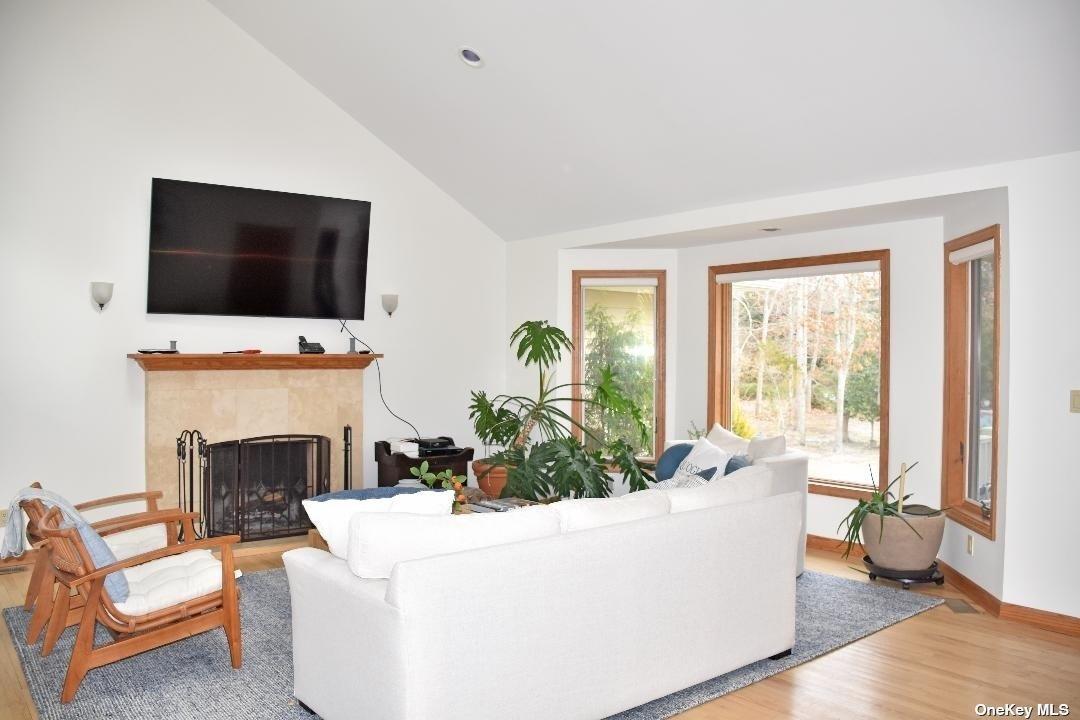 #4 photo, 49 Old Main Road, サフォーク郡 Quogue , NY 11959