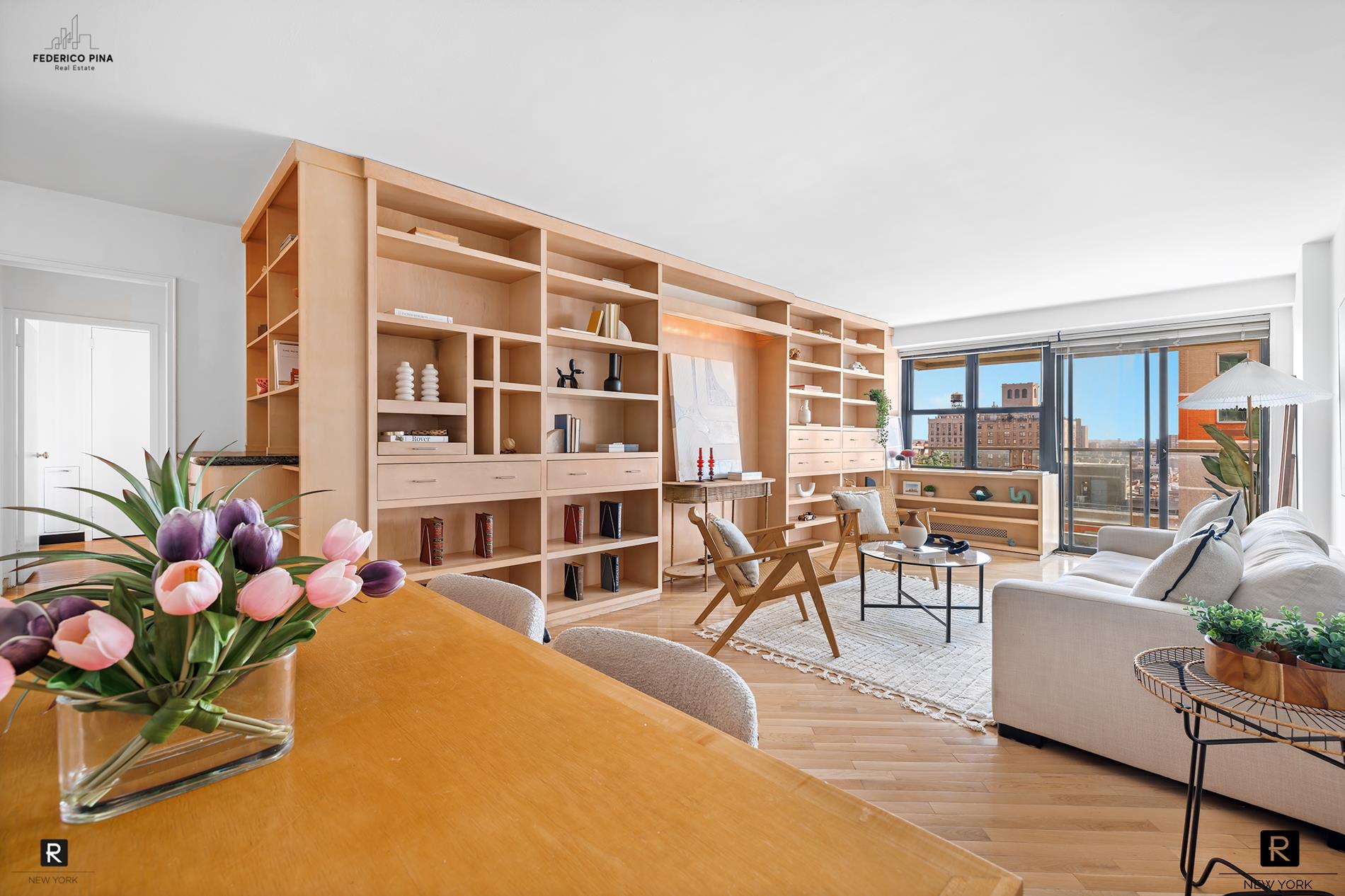 #12 photo, 115 E 9th Street, マンハッタン Greenwich Village , NY 10003