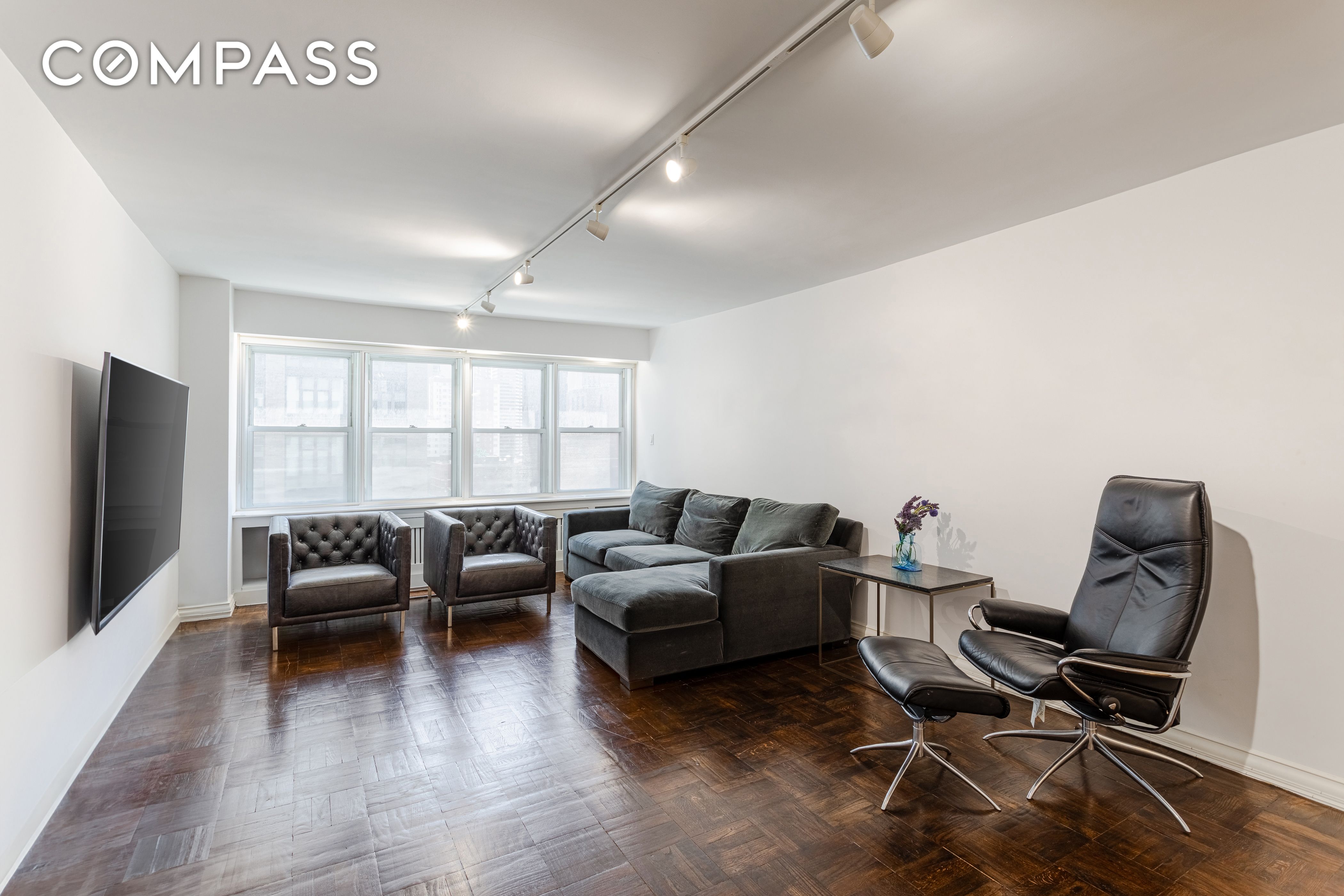 #1 photo, 155 E 38th Street, מנהטן Murray Hill , NY 10016