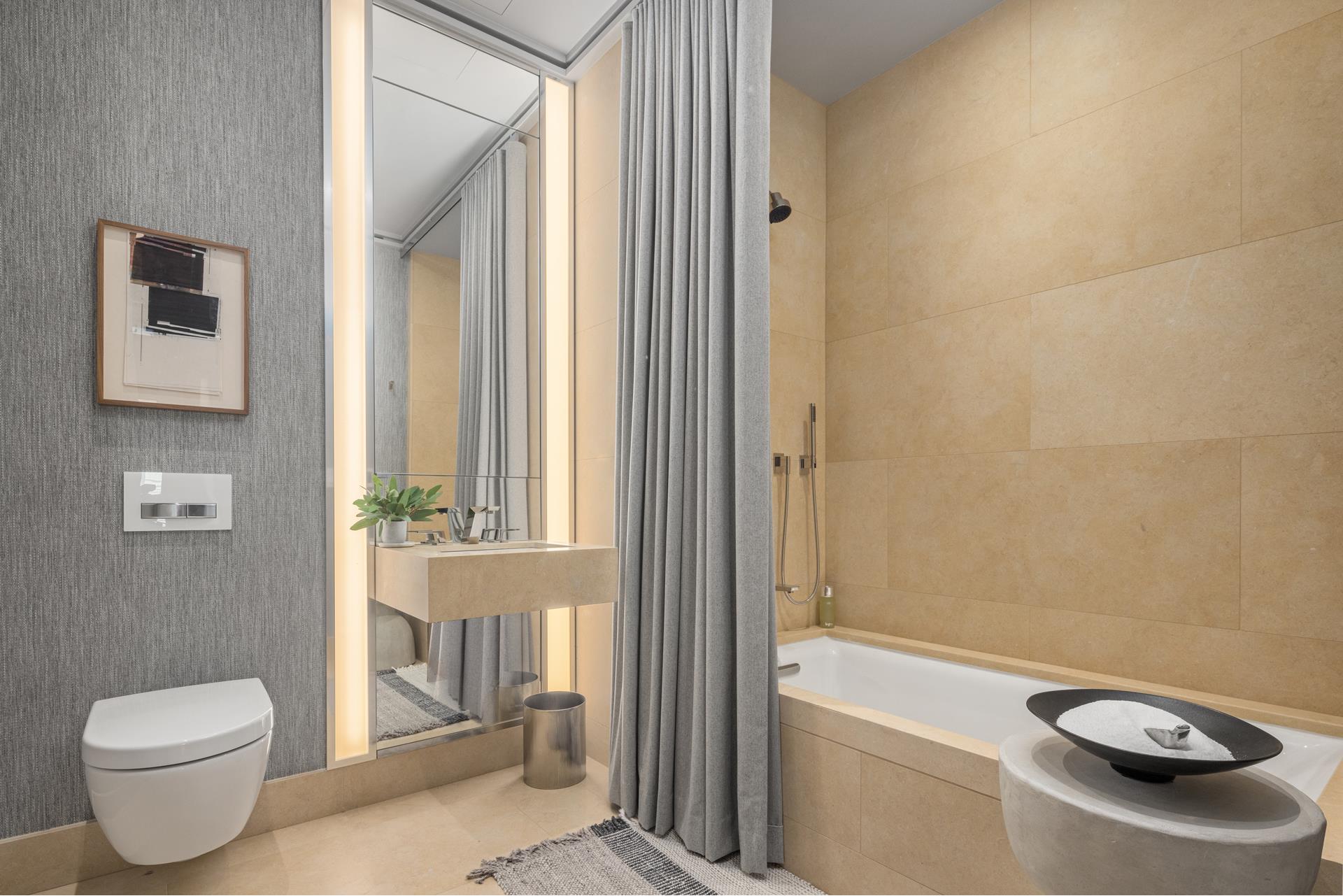 #13 photo, 53 W 53RD Street, マンハッタン Midtown , NY 10019