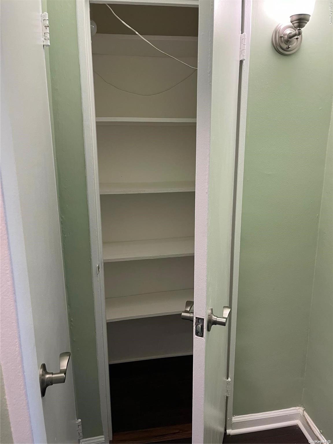 #11 photo, 98-25 64th Road, 皇后区 雷哥公园 Rego Park , NY 11374