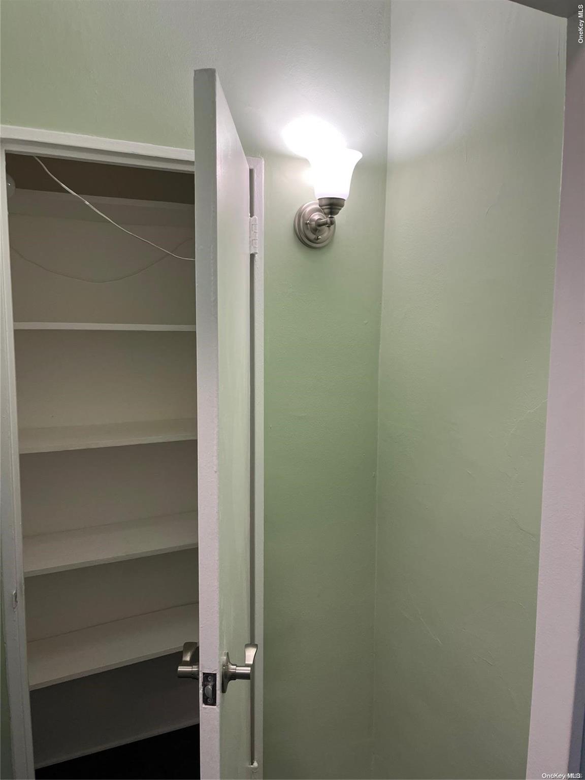 #12 photo, 98-25 64th Road, 皇后区 雷哥公园 Rego Park , NY 11374