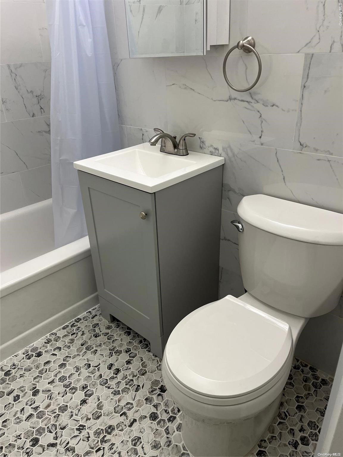 #4 photo, 98-25 64th Road, 皇后区 雷哥公园 Rego Park , NY 11374