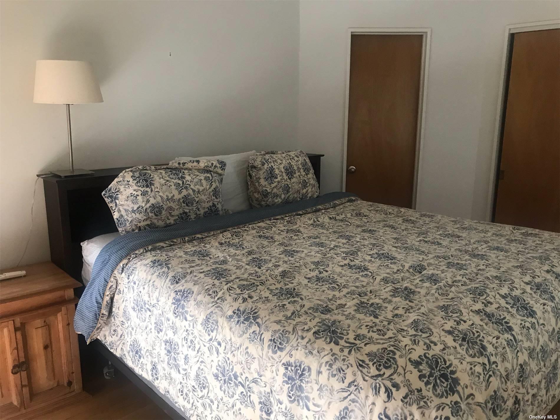 #13 photo, 42 Evergreen, Seaview , NY 11770