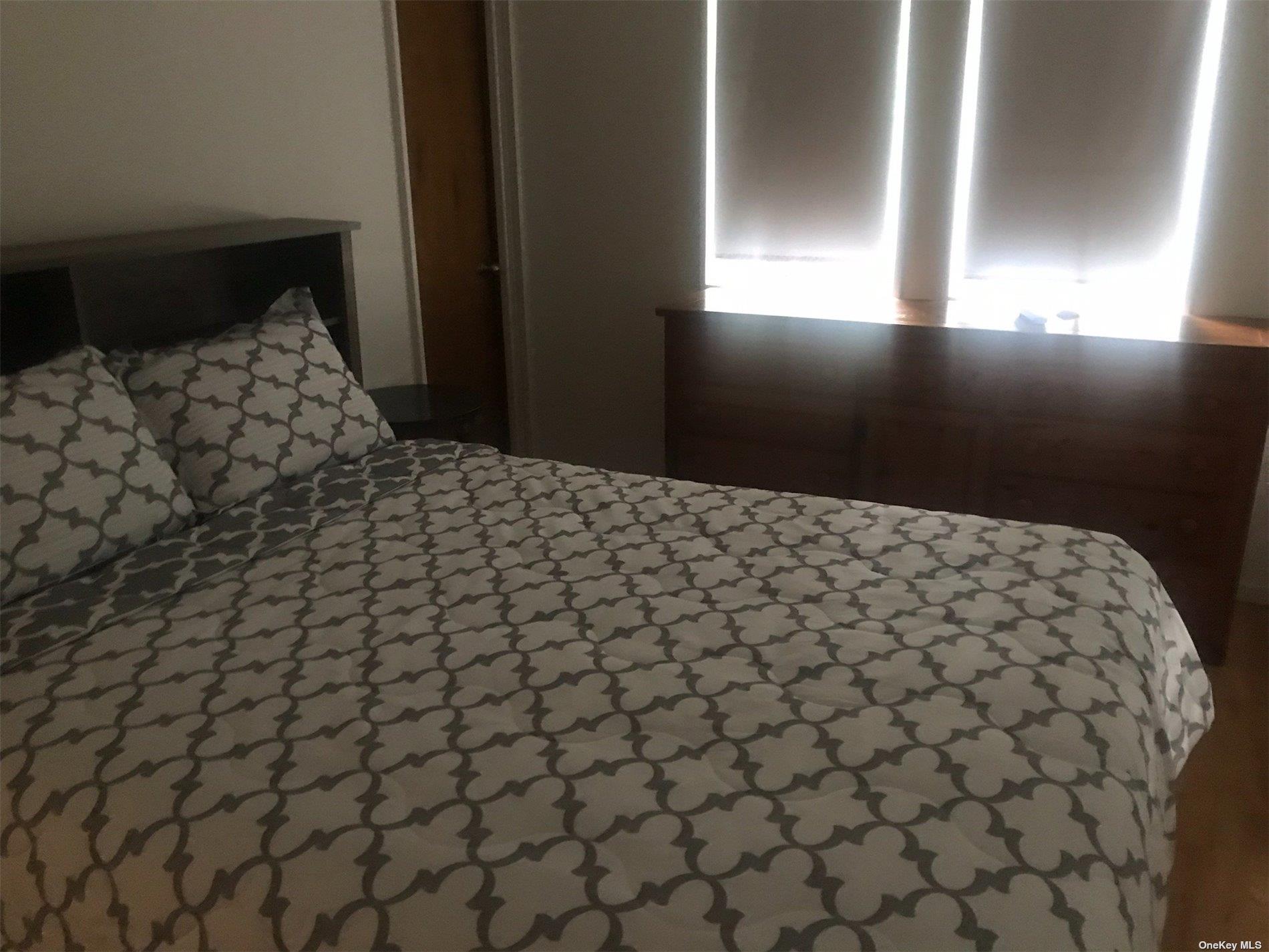 #14 photo, 42 Evergreen, Seaview , NY 11770