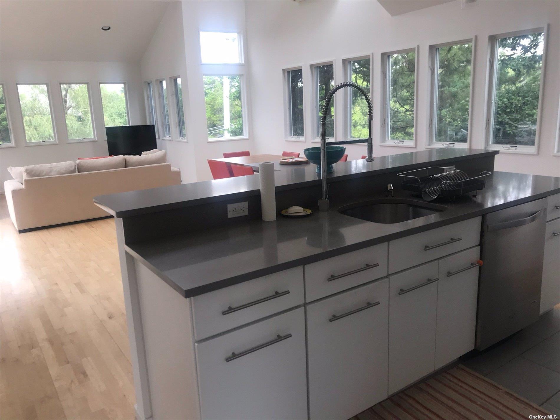 #3 photo, 42 Evergreen, Seaview , NY 11770