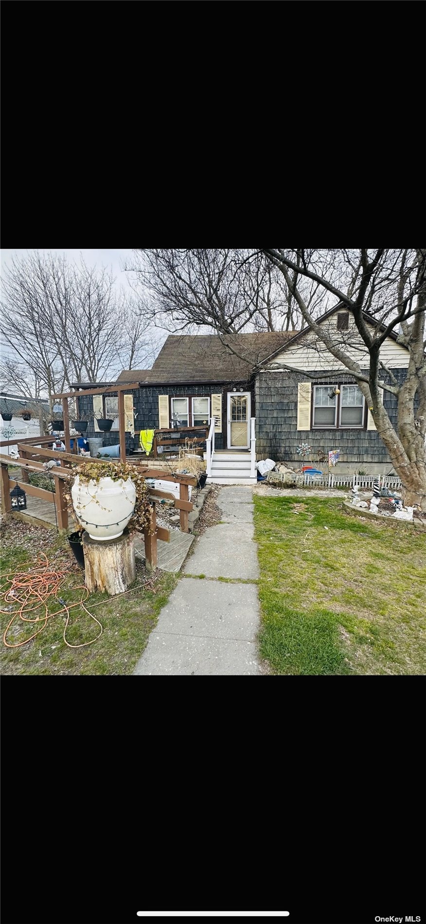 #1 photo, 17 Pine Tree Drive, सफ़ोक काउंटी Shirley , NY 11967