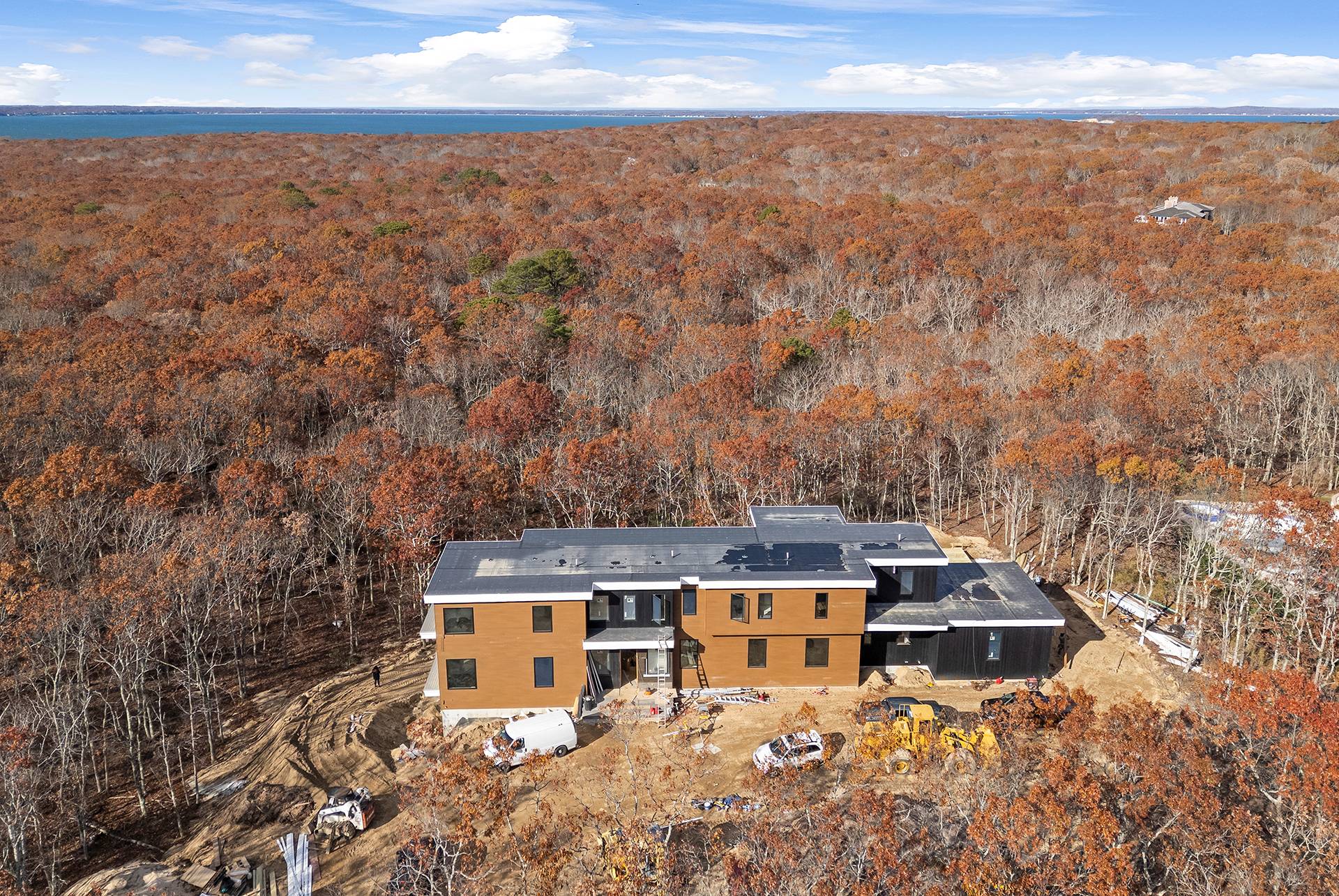 #4 photo, 207 Middle Line Highway, Southampton , NY 11968