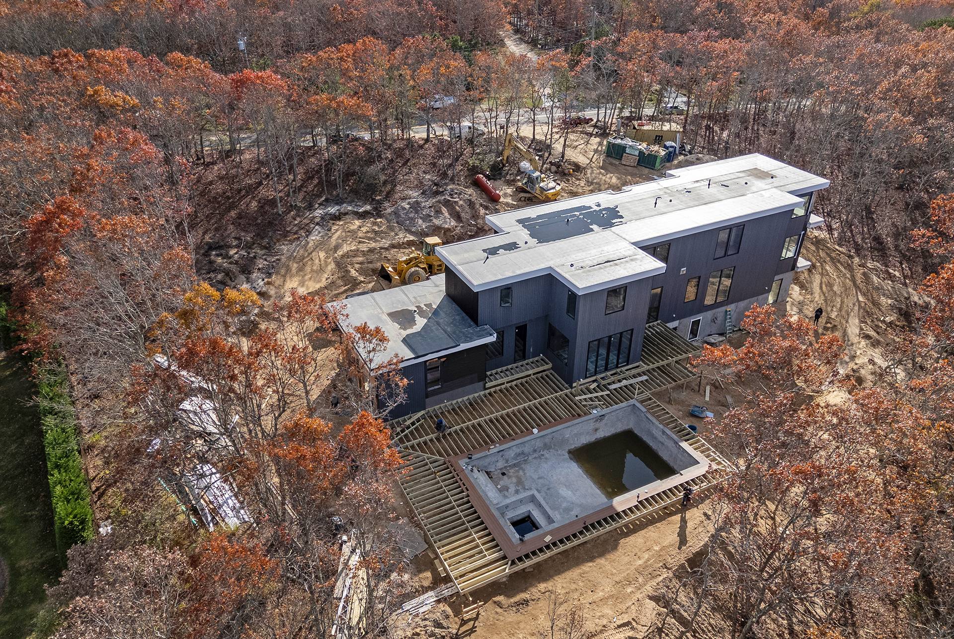 #5 photo, 207 Middle Line Highway, Southampton , NY 11968