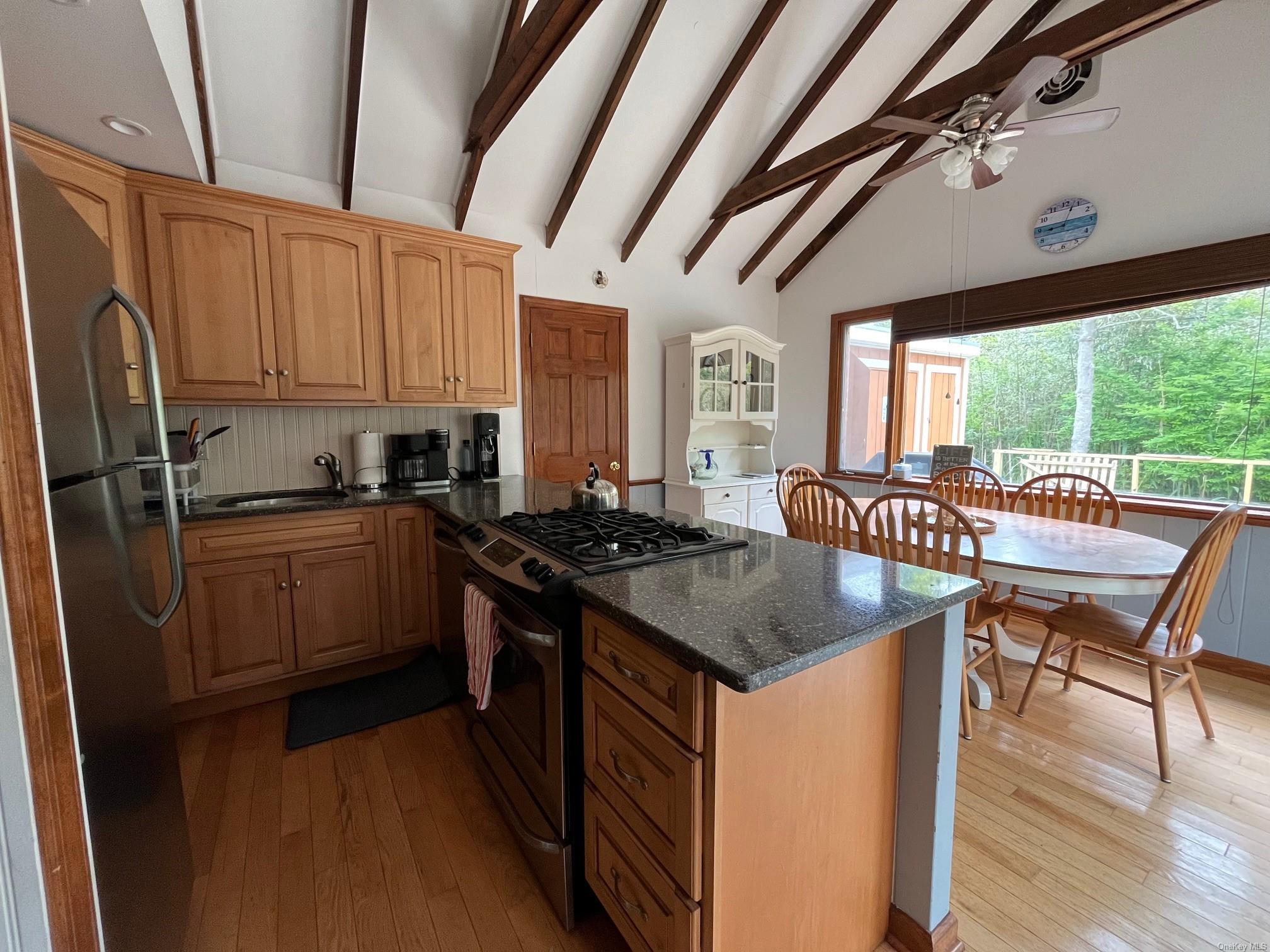 #5 photo, 896 Evergreen, Ocean Beach , NY 11770