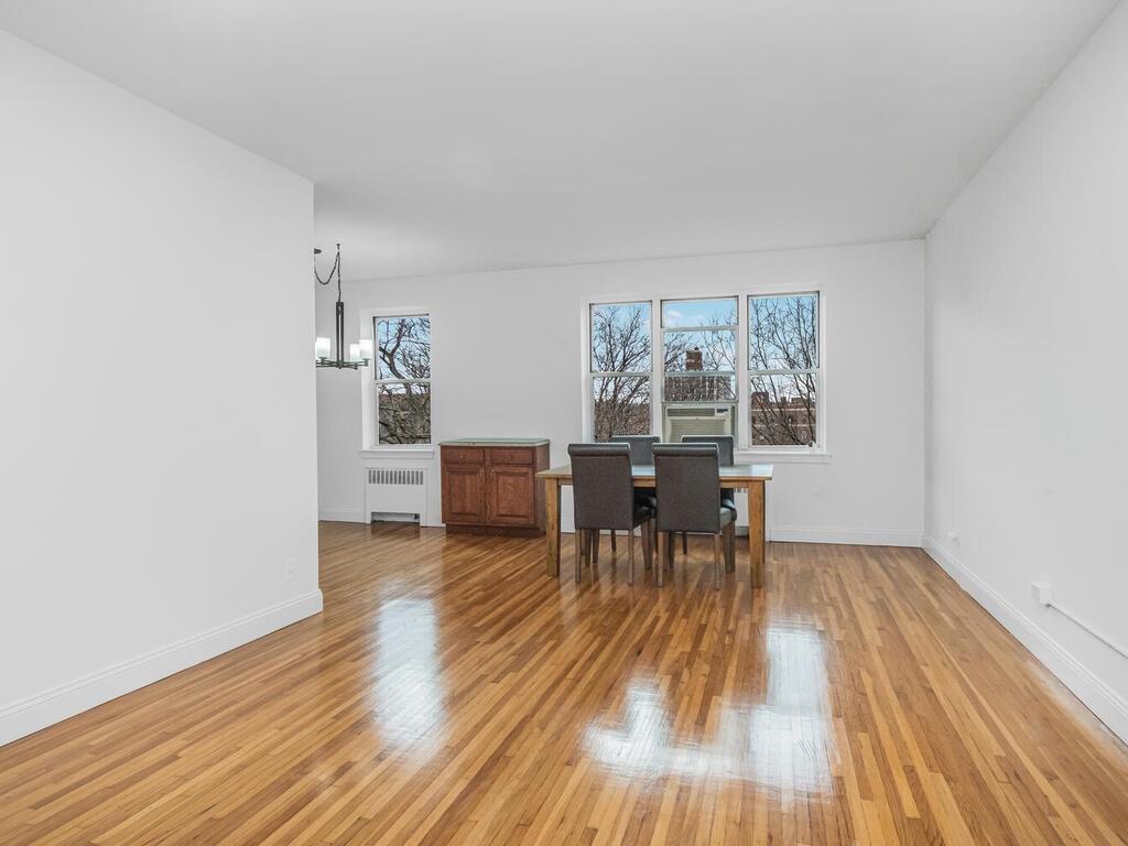 #1 photo, 640 W 231st Street, Bronx , NY 10463