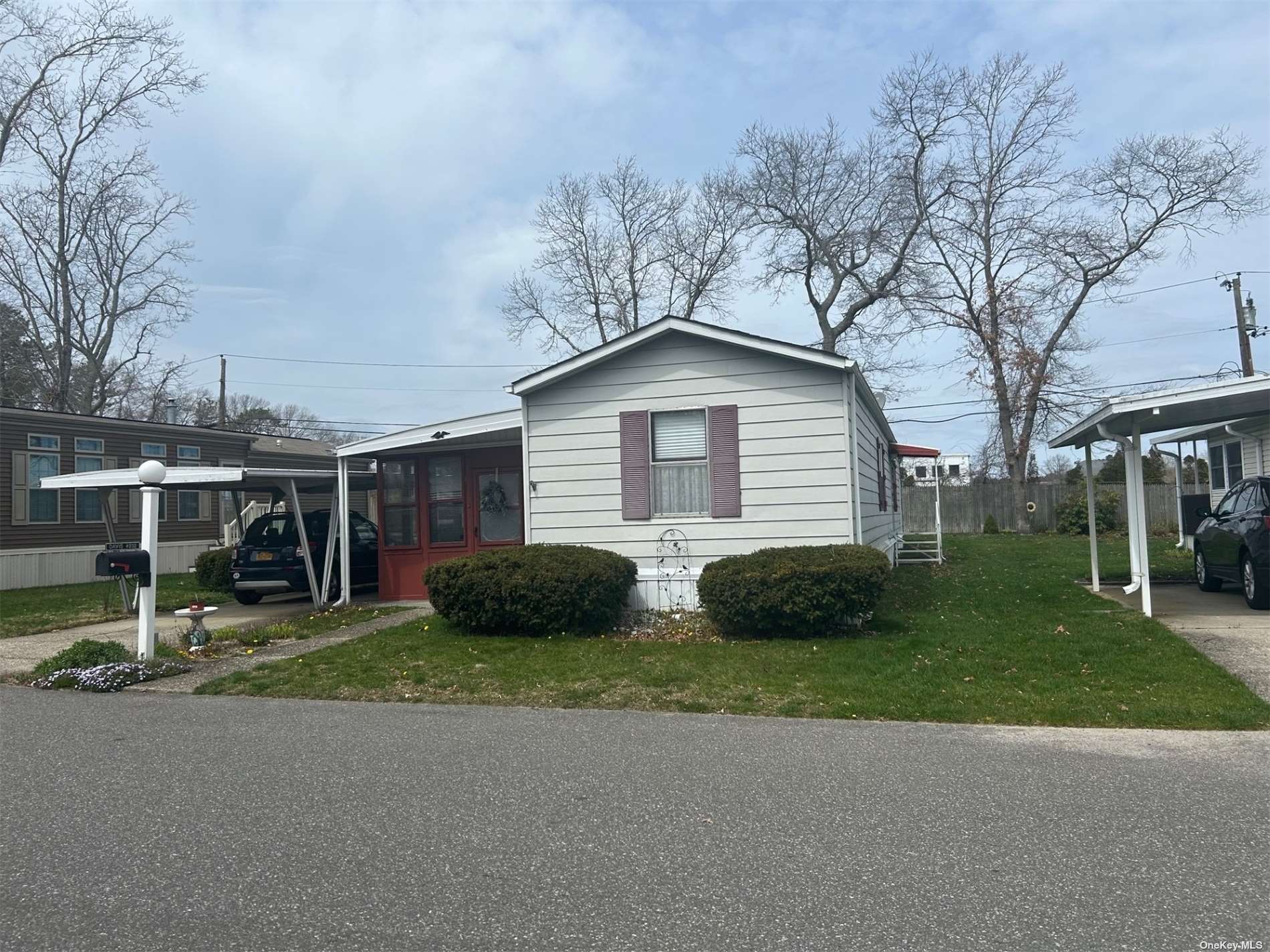 #1 photo, 1661-232 Old Country Road, Riverhead , NY 11901