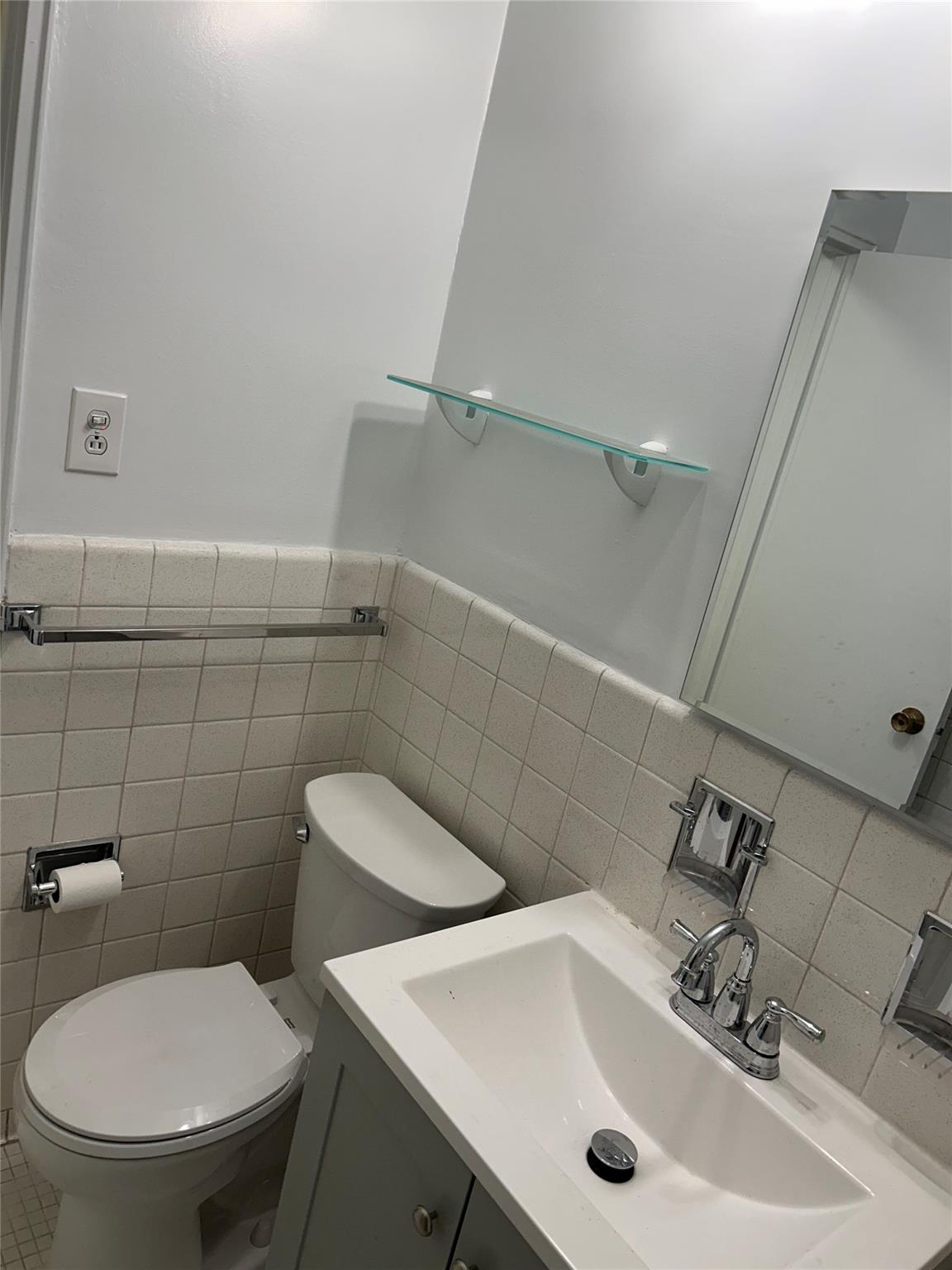 #17 photo, 212-30 23rd Ave, Bayside , NY 11360