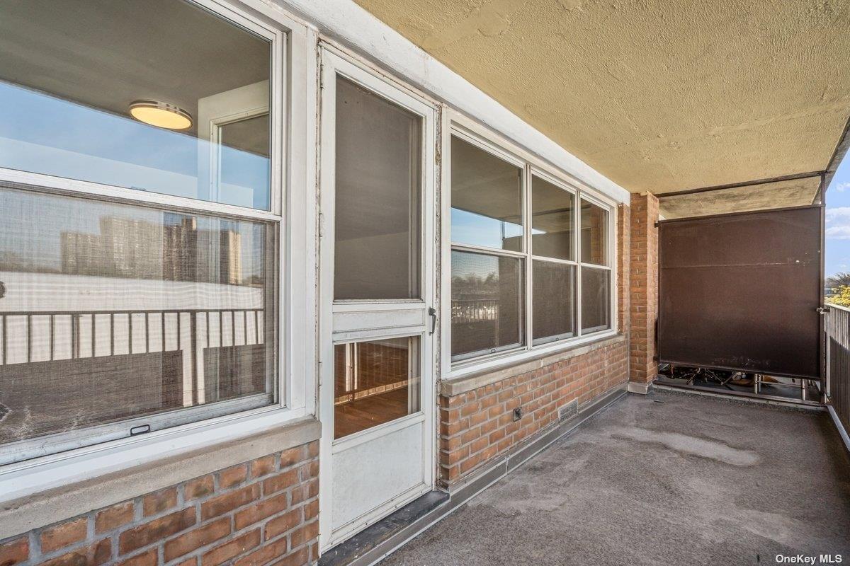 #19 photo, 212-30 23rd Ave, Bayside , NY 11360