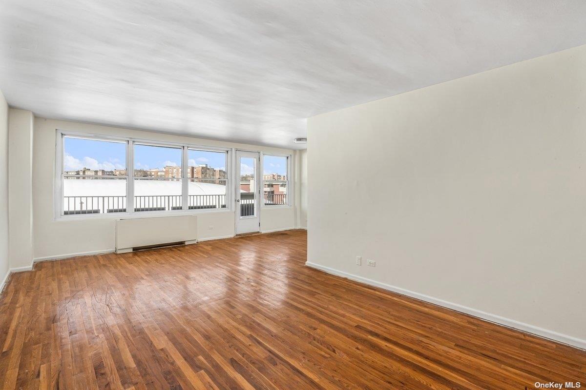 #3 photo, 212-30 23rd Ave, クイーンズ区 Bayside , NY 11360