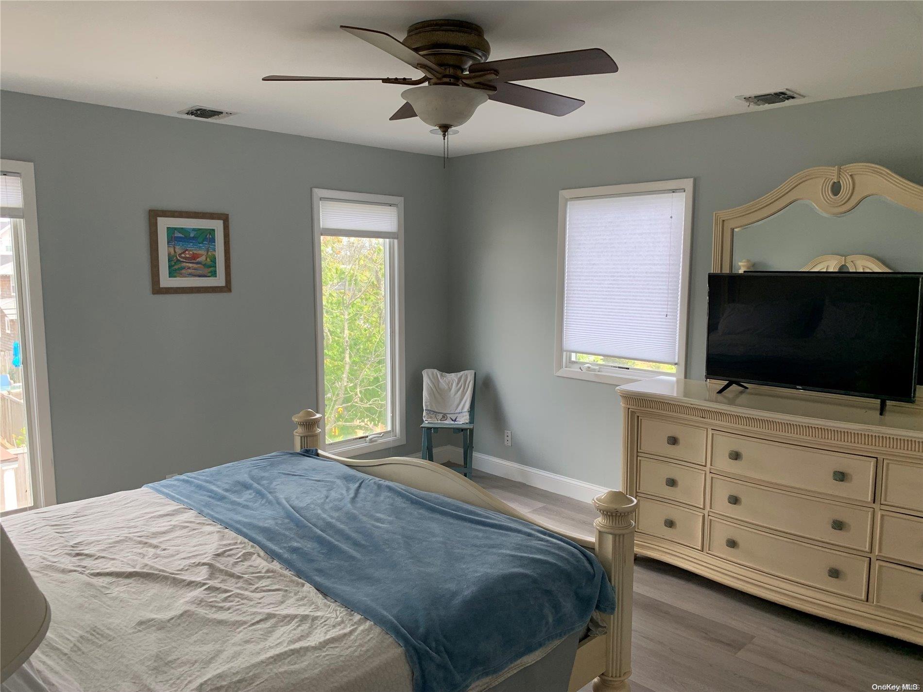 #7 photo, 187 Cottage Walk, Ocean Beach , NY 11770