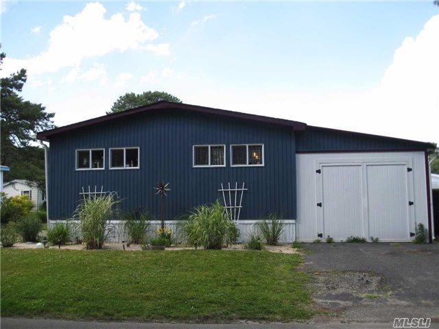 #1 photo, 525 Riverleigh #176 Avenue, Riverhead , NY 11901