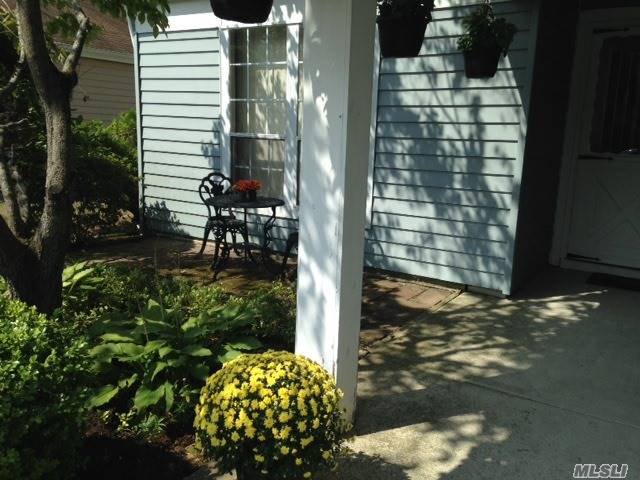 #1 photo, 207 Kingston Drive, Ridge , NY 11961