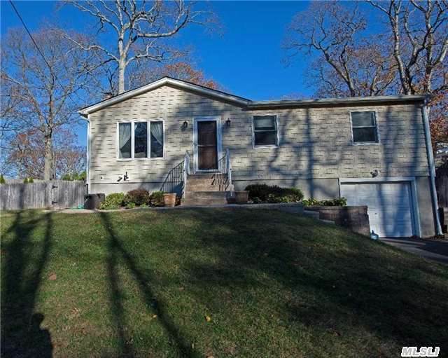 #1 photo, 97 Westbury Drive, 东长岛 Sound Beach , NY 11789