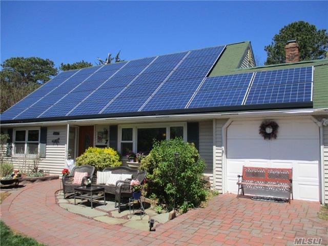 #1 photo, 7 Hilltop Lane, Ridge , NY 11961