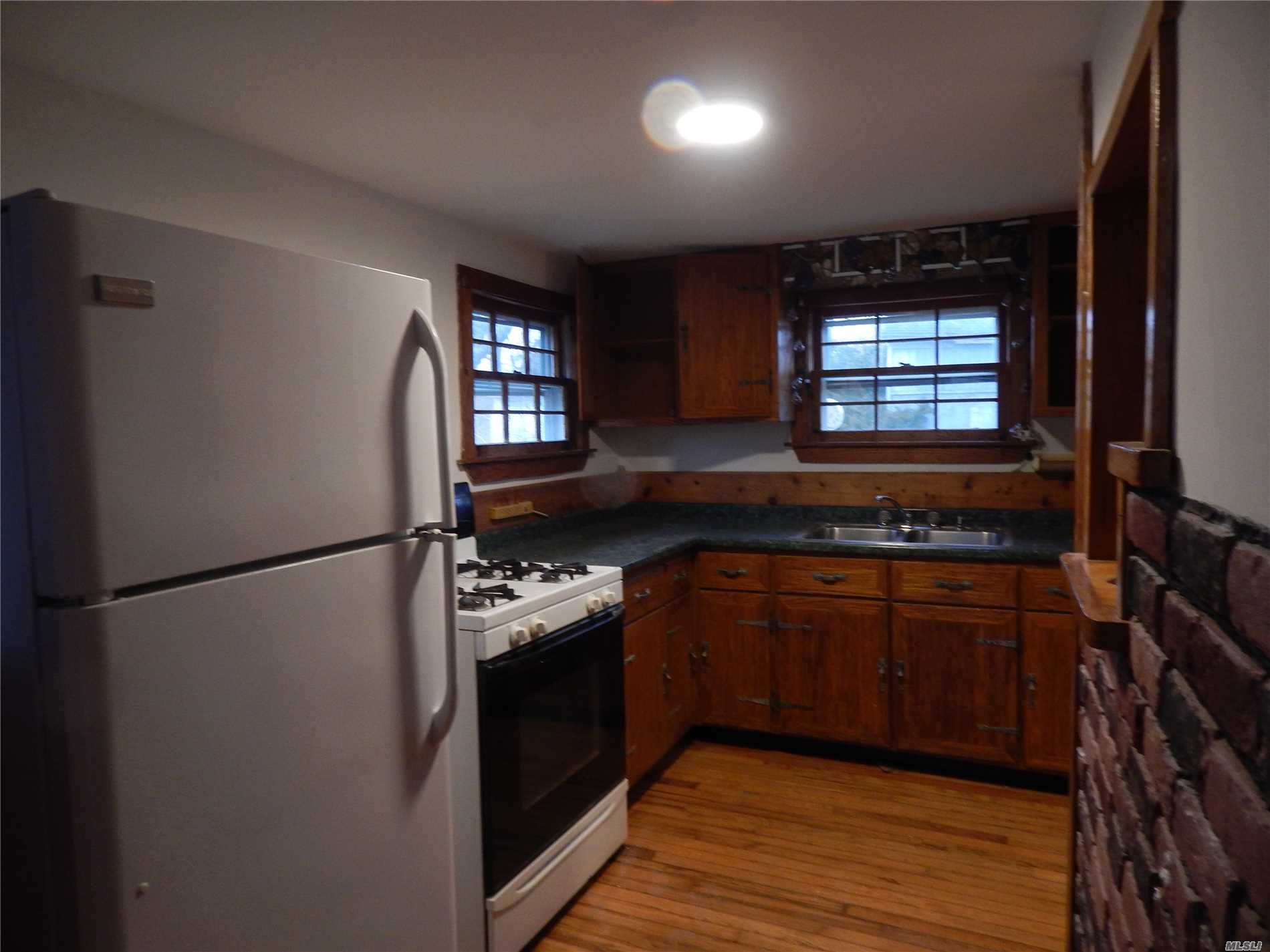 #1 photo, 391 Montauk Highway, Саффолк ‖ Eastport , NY 11941