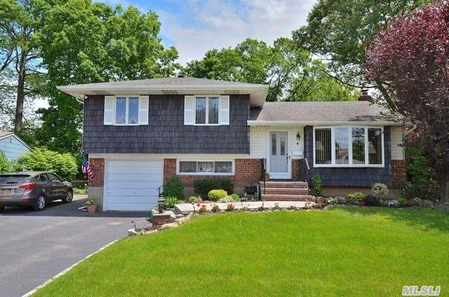 #1 photo, 4 Pauline Drive, Farmingdale , NY 11735