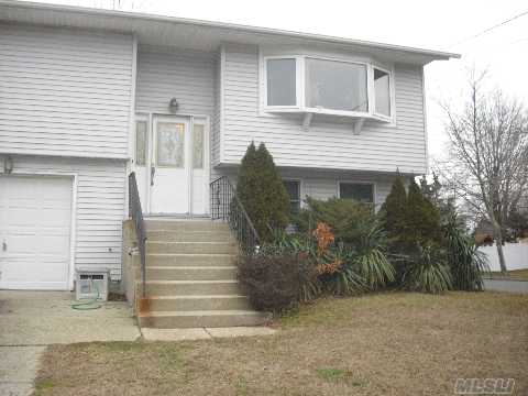 #1 photo, 47 Pearl Street, Holbrook , NY 11741