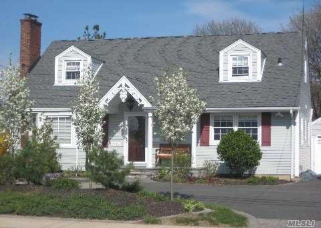 #1 photo, 2485 Bellmore Avenue, ナッソー郡 Bellmore , NY 11710