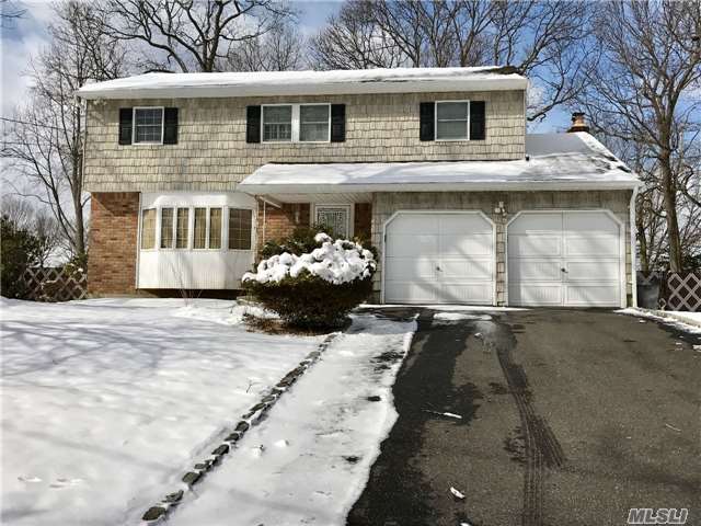 #1 photo, 8 Roman Court, Lake Grove , NY 11755