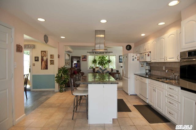 #1 photo, 35 Berkshire Road, 長島 Bethpage , NY 11714