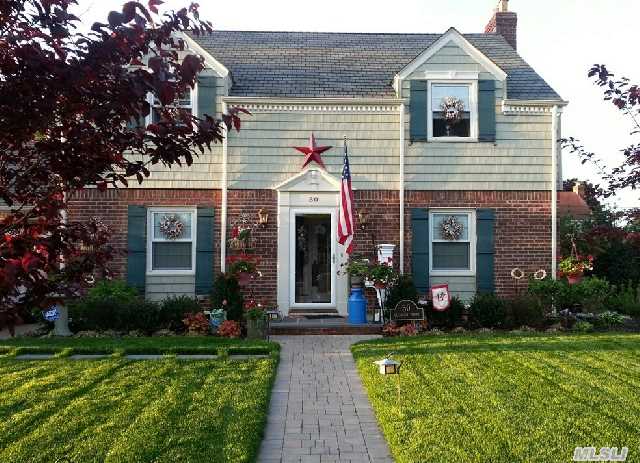 #1 photo, 50 Lexington Street, Westbury , NY 11590