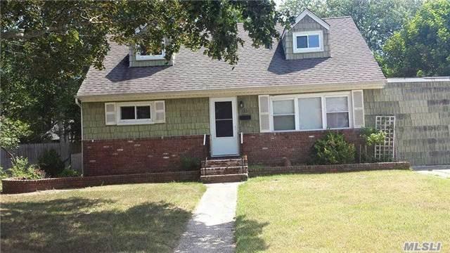 #1 photo, 51 Center Street, Lake Ronkonkoma , NY 11779