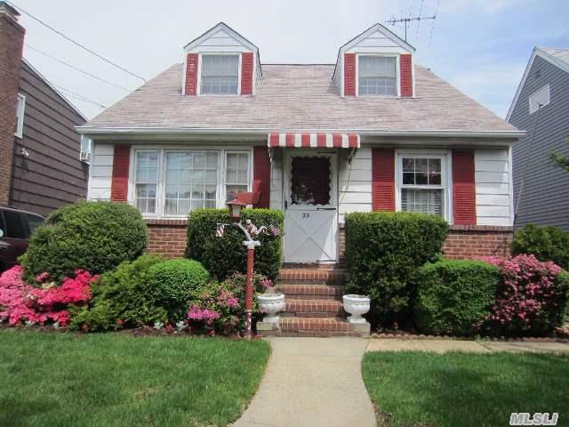 #1 photo, 30 Roosevelt Court, Westbury , NY 11590