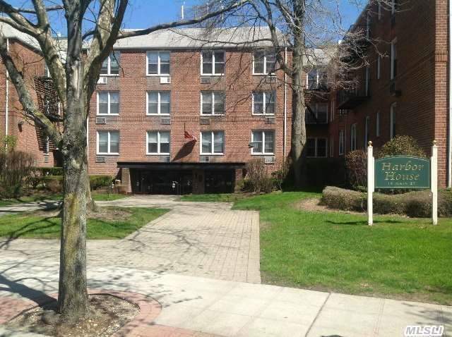 #1 photo, 16 Main Street, 长岛 East Rockaway , NY 11518